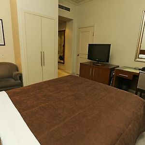 Royal Garden Hotel